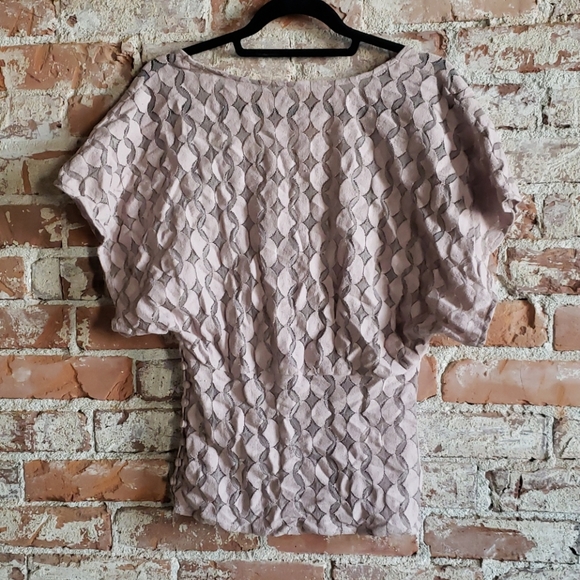 Fitted wrap front lace top with button detail - Picture 6 of 7